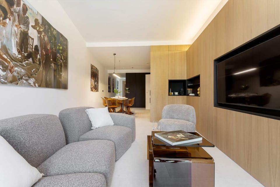 TV and multimedia, Living room, Seating area