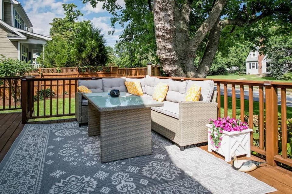 Pet-Friendly Eastport Yard & Fire Pit House in Annapolis