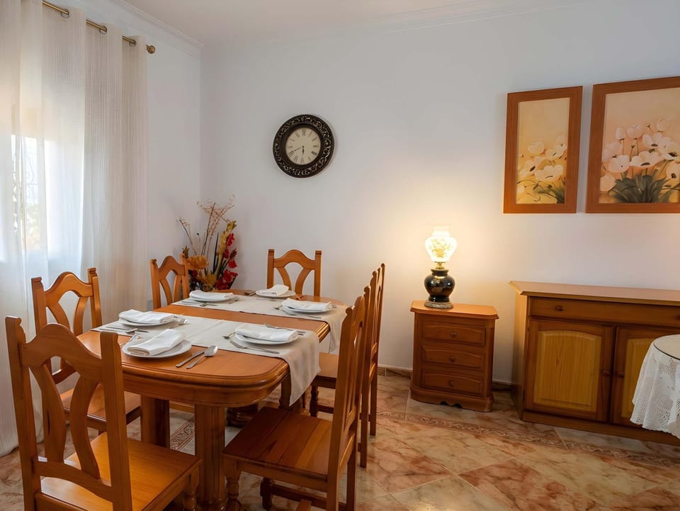 Casa vacacional en Conil centro con terraza privada solo para familias y parejas Apartment in Conil de la Frontera