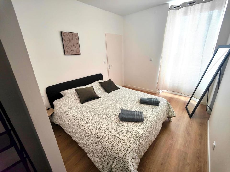Brooklyn 4 personnes Max Parking Wifi Apartment in Clermont-Ferrand