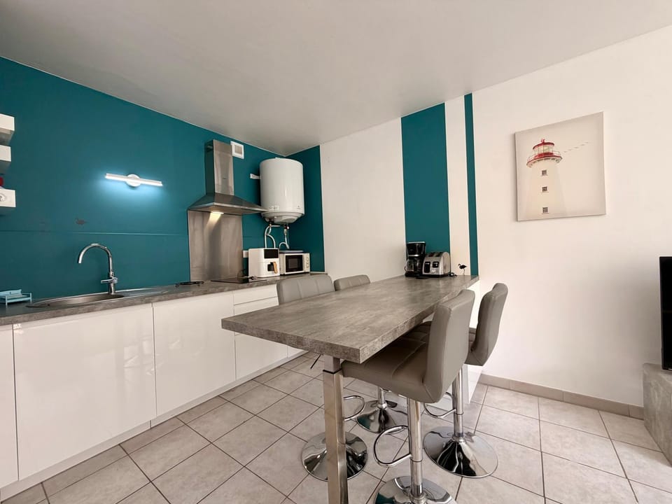 Bain de lumière sous les palmiers à 30m de la plage - LaConciergerieByNina Apartment in Palavas-les-Flots