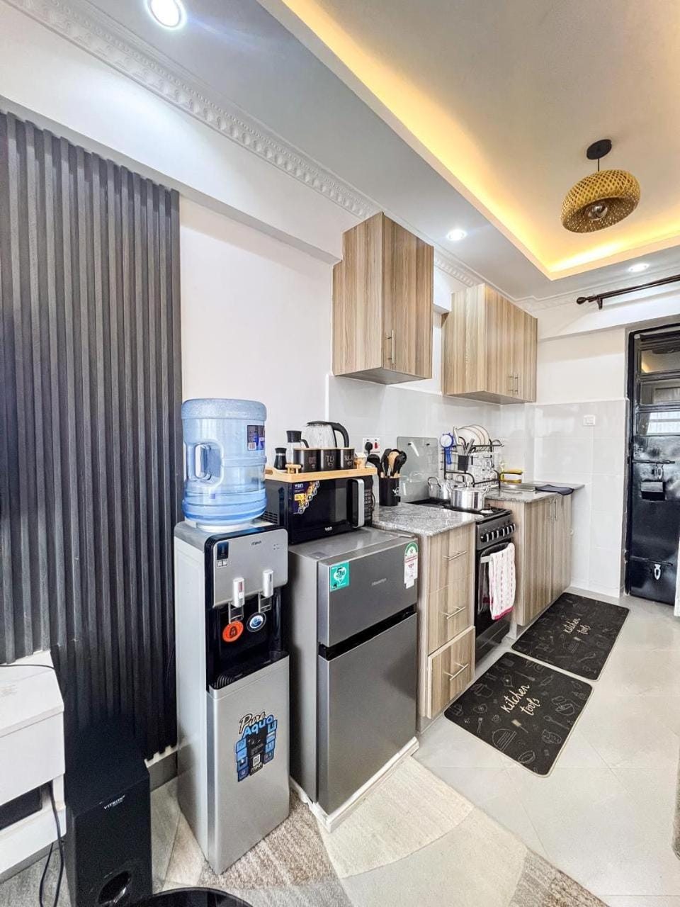 Bright and sunlit studio near CBD with a gym Apartment in Nairobi