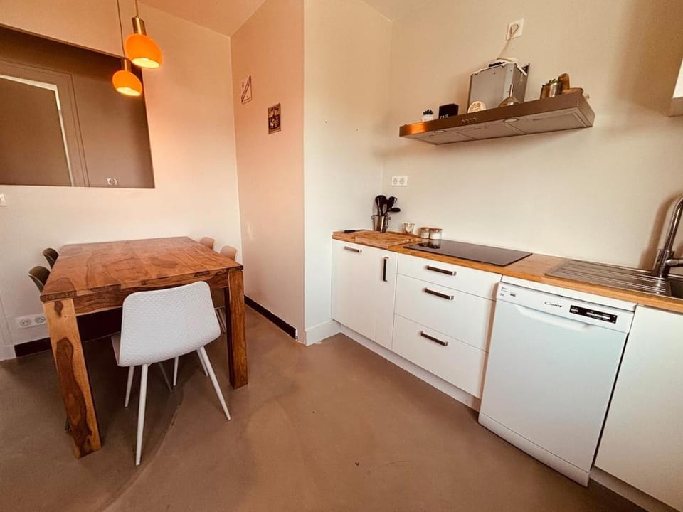 Belle maison hyper centrale 3 chambres House in La Rochelle