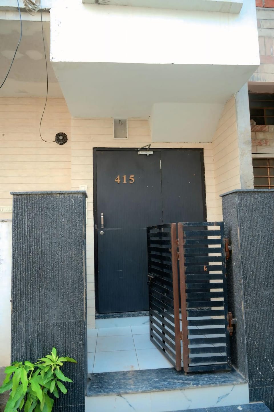 Facade/entrance