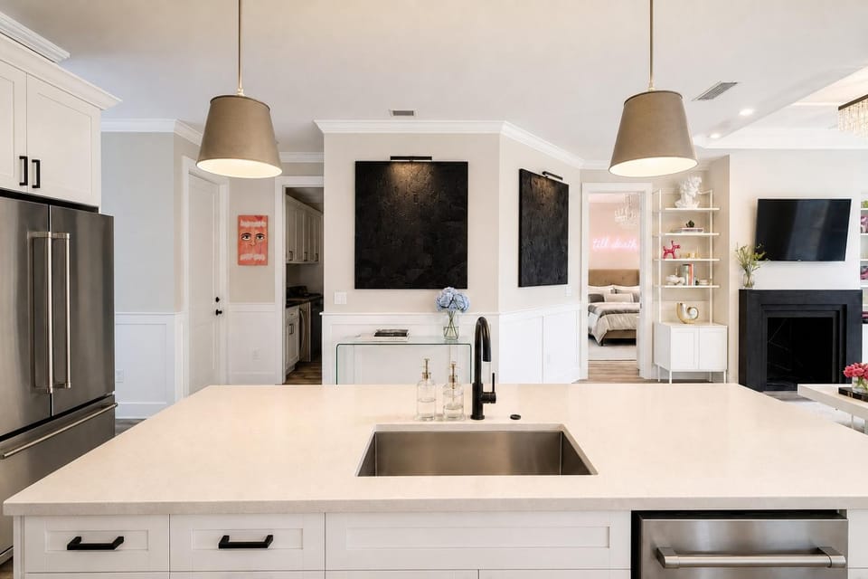 Kitchen or kitchenette