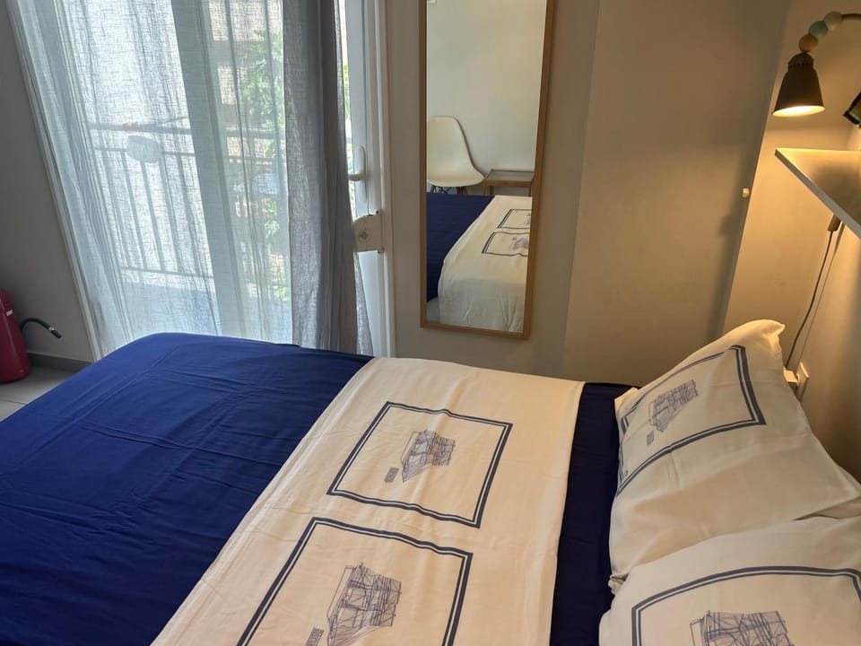 Royal Zea Suite 3 Apartment in Pireas