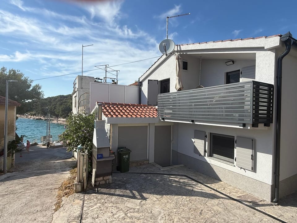 Zamalin Beach Apartments Apartment in Šibenik-Knin County, Croatia
