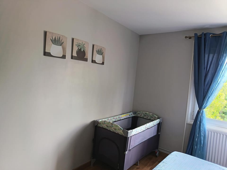 cot