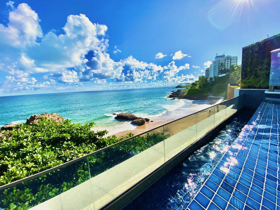 Nearby landmark, Day, People, Natural landscape, View (from property/room), Balcony/Terrace, Decorative detail, Beach, Hiking, Guests, Garden view, Pool view, Sea view, Swimming pool, Entertainment, Parking, furniture, internet, sunbed, elevator