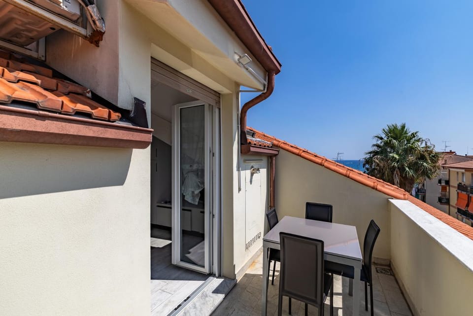 Terrazza sul mare Apartment in Borgio Verezzi