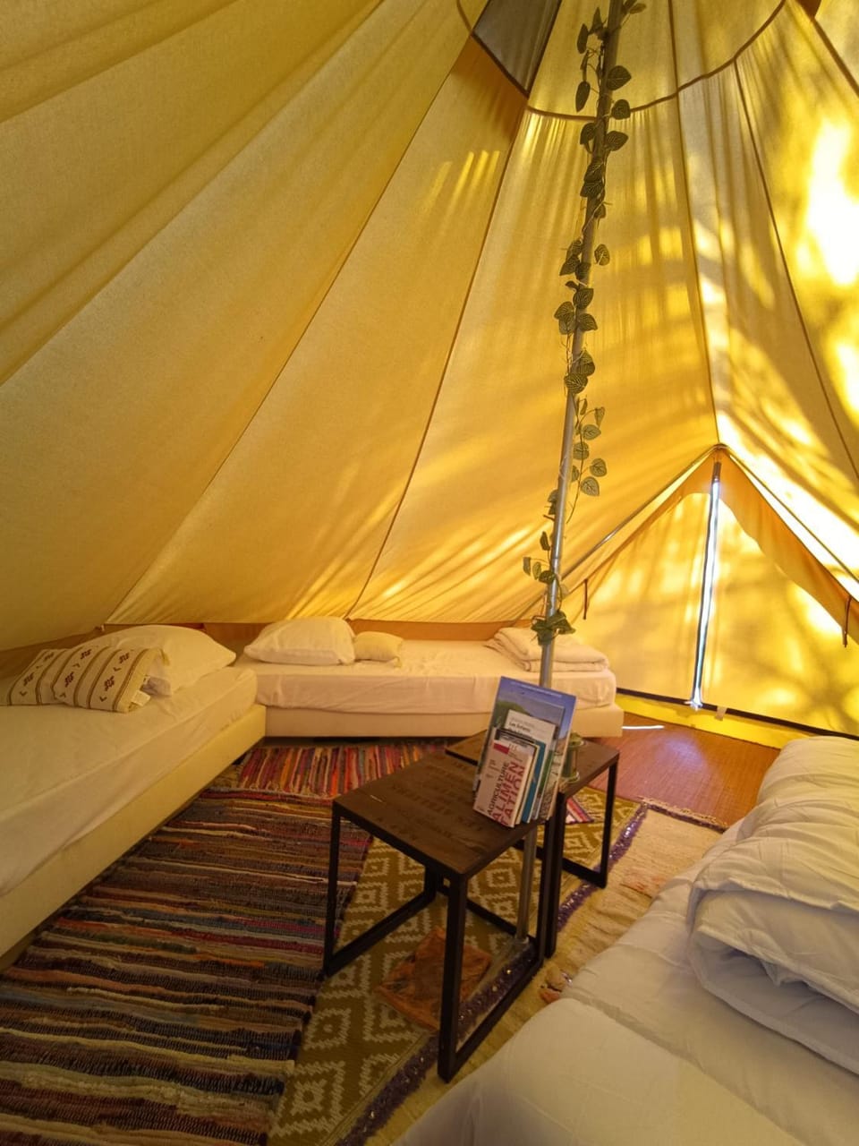 Tipi coloré à la Ferme à la plage Luxury tent in Arès