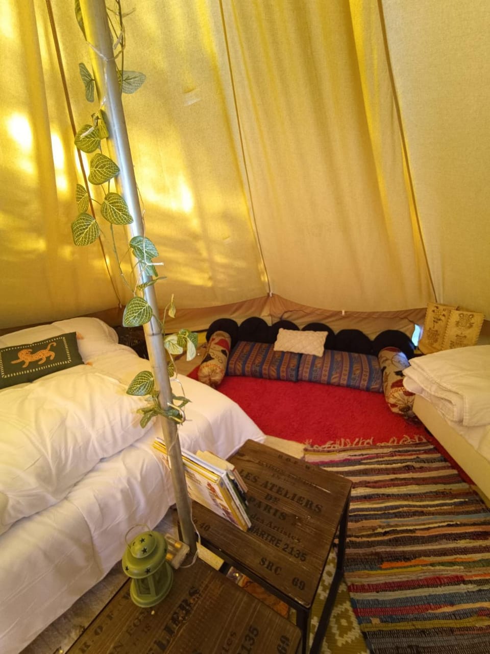Tipi coloré à la Ferme à la plage Luxury tent in Arès