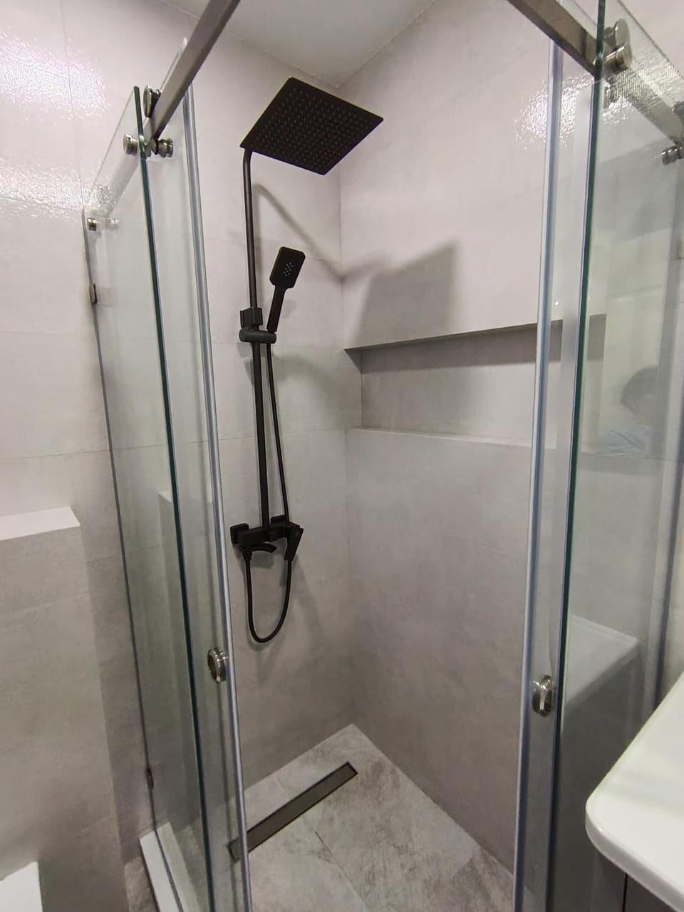 Shower, Bathroom