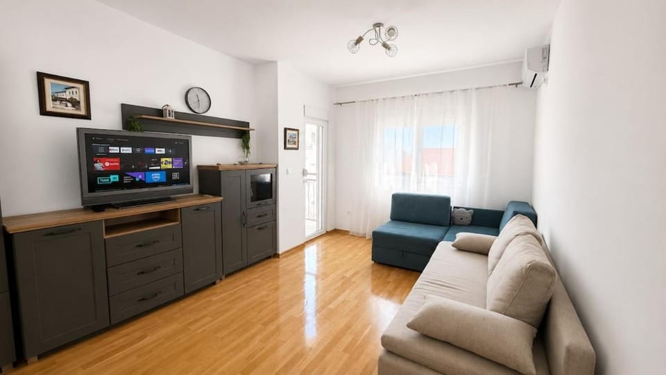 Family Apartment Free Parking Self Check-in Apartment in Budva