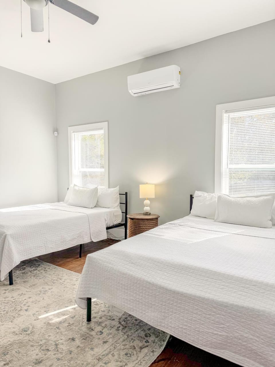Lowcountry Cottage Sleeps 4 Central Location House in Beaufort