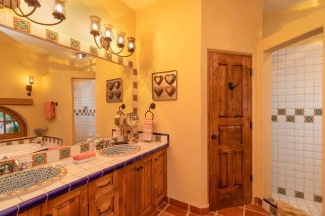 Kitchen or kitchenette, kitchen