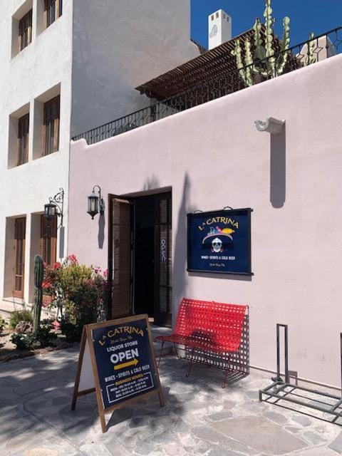Property building, Day