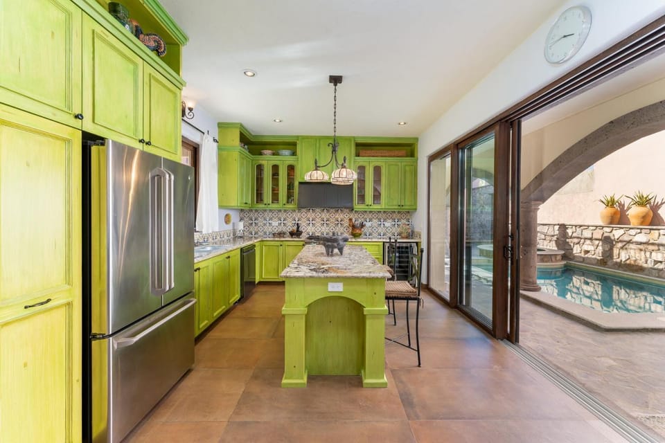 Kitchen or kitchenette, kitchen