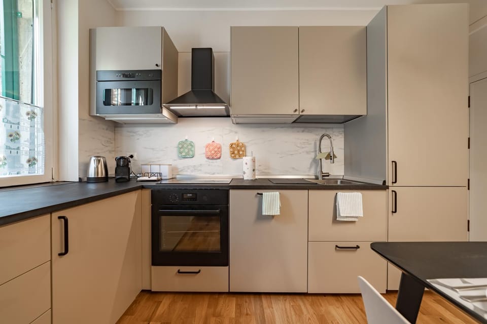 Kitchen or kitchenette, kitchen