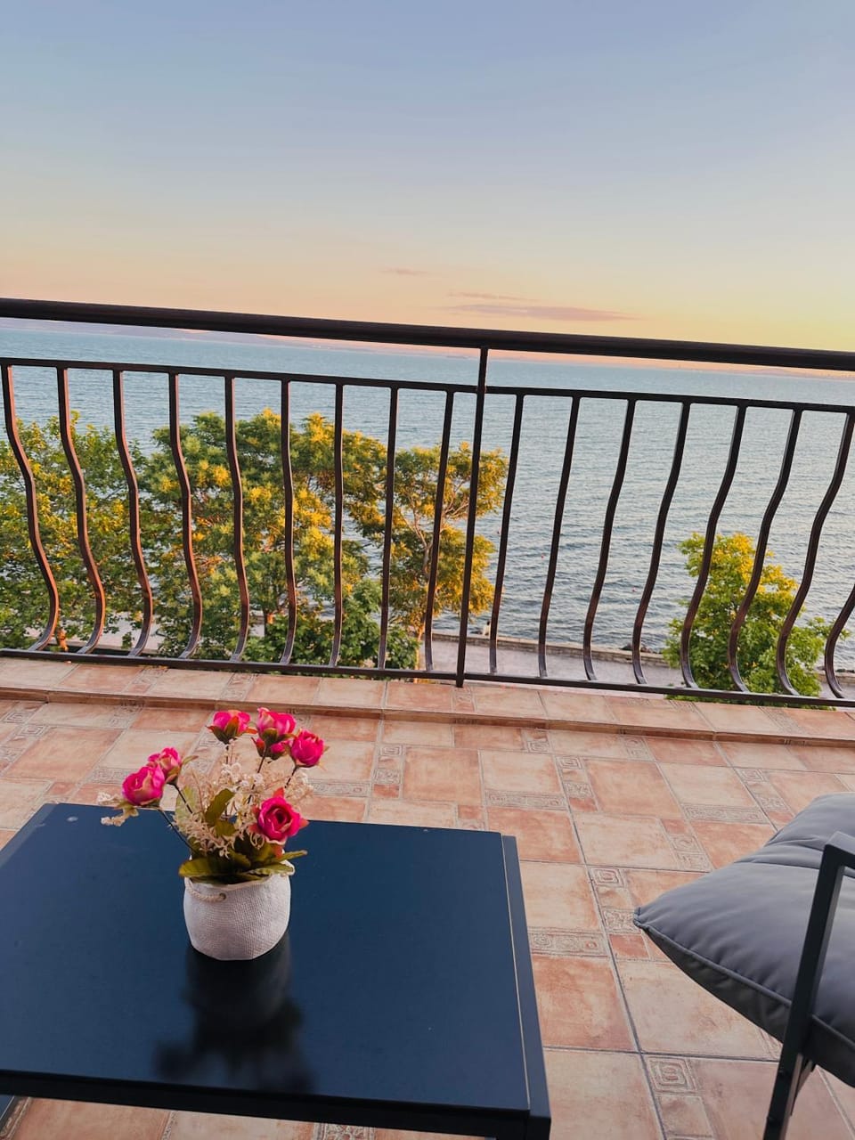 View (from property/room), Balcony/Terrace, Sea view