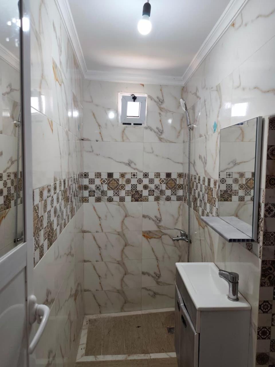 NEAR Everything in m'diq, beach, souk, transport Apartment in Tangier-Tétouan-Al Hoceima