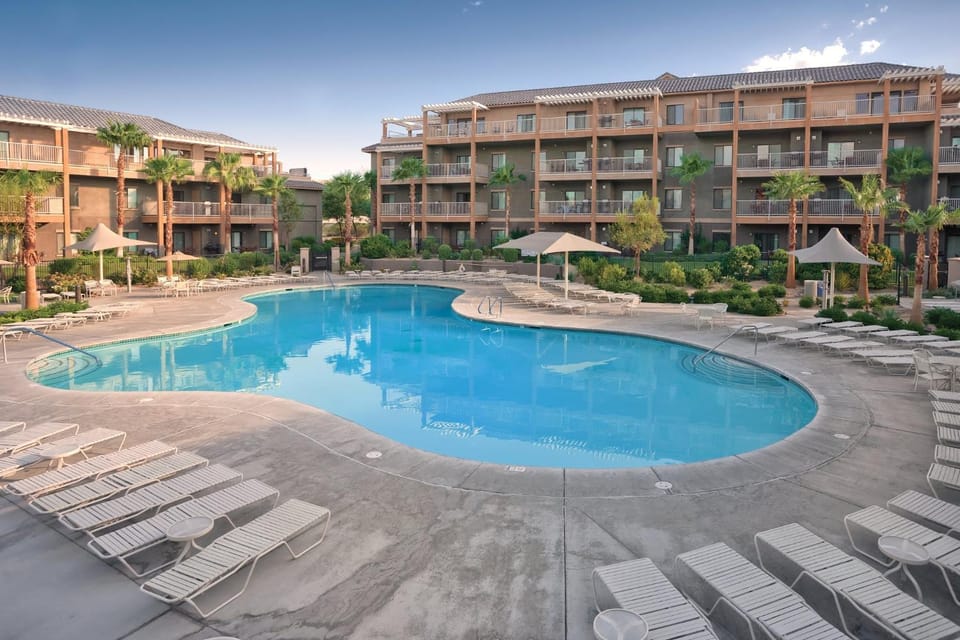 Wyndham Indio Five 5BR Apartments House in Indio
