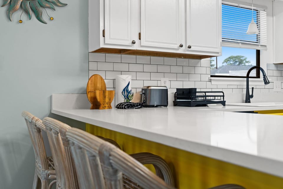 ONE More Sunny Day-3BR 3BA wPool & Hot Tub-Sleeps 11 House in North Myrtle Beach