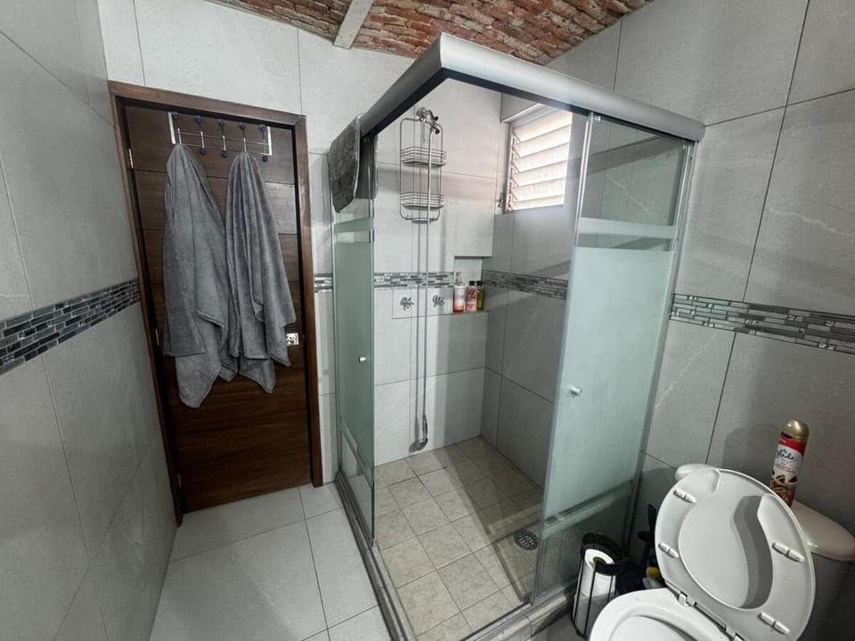 Rock star location, a block to everything in Providencia Apartment in Guadalajara