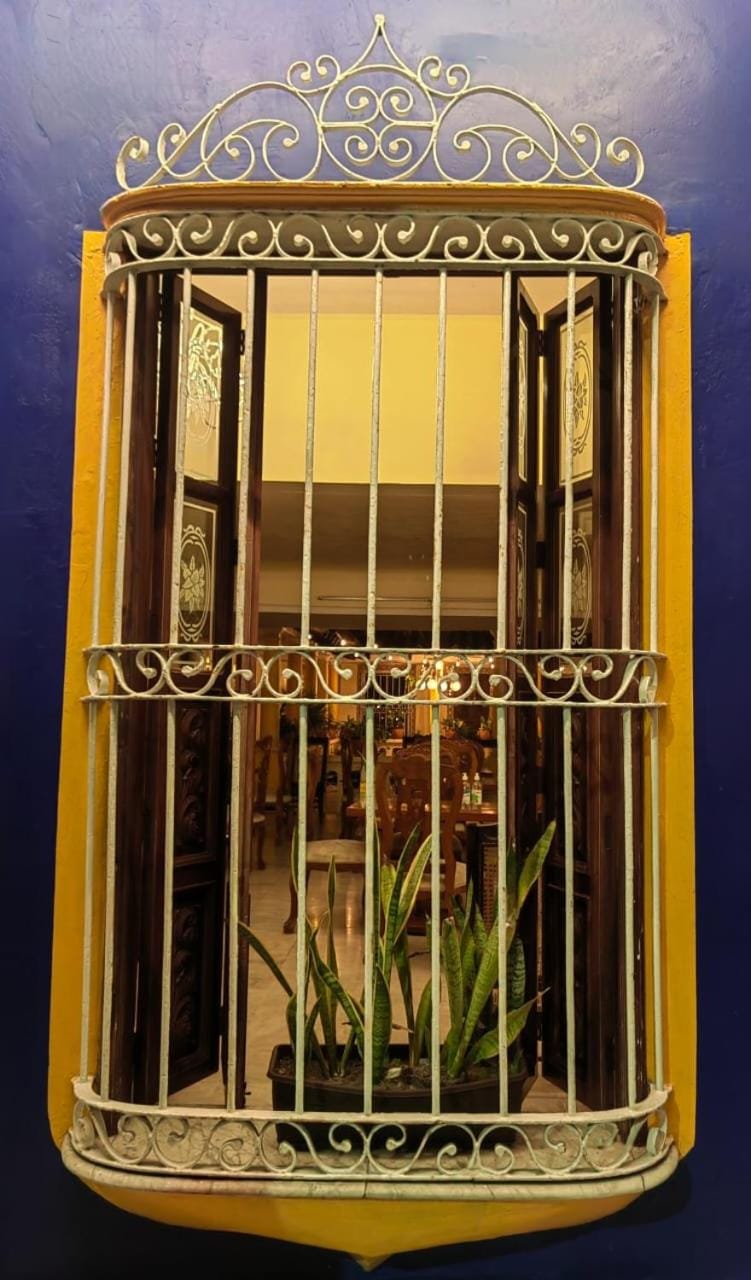 Property building, Restaurant/places to eat