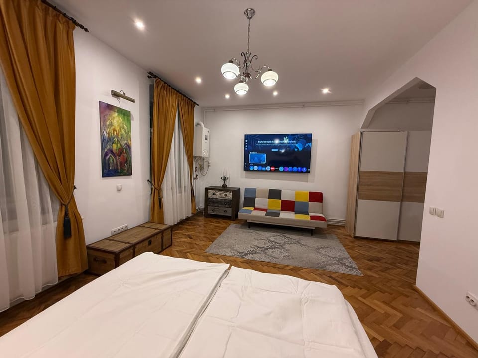 Insieme Studio - Small Square Apartment in Sibiu