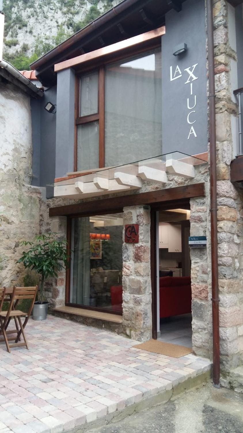 Casas La Xiuca Country House in Asturias
