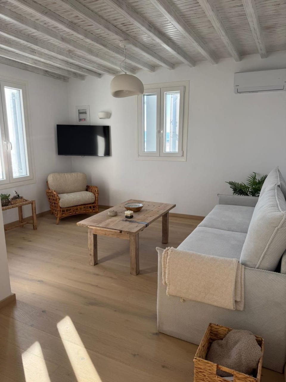 Luxury Living with Iconic Windmill & Sunset Views Apartment in Mykonos
