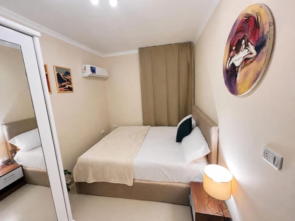 Bed, Photo of the whole room, Bedroom, wardrobe