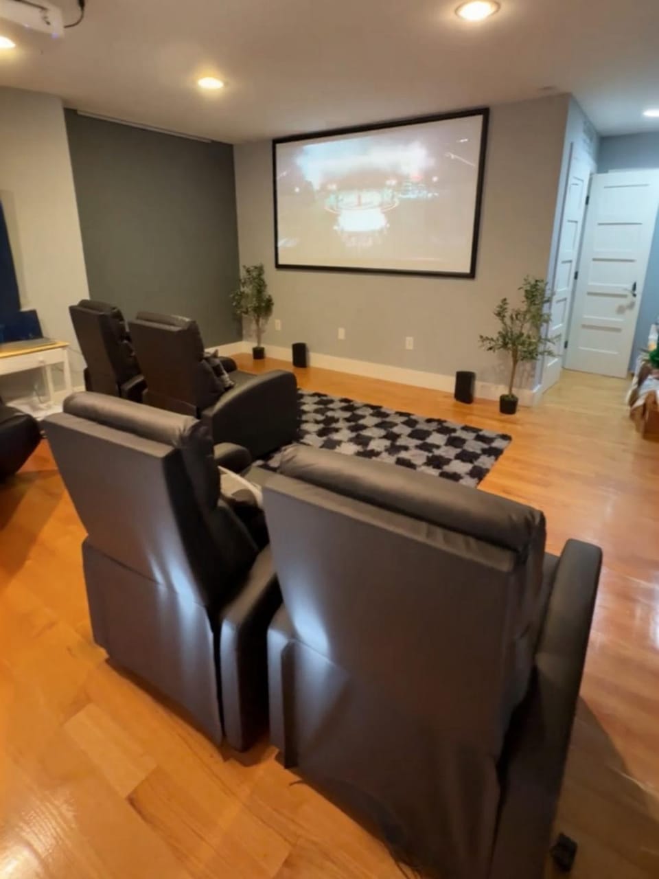 Communal lounge/ TV room, TV and multimedia, Evening entertainment