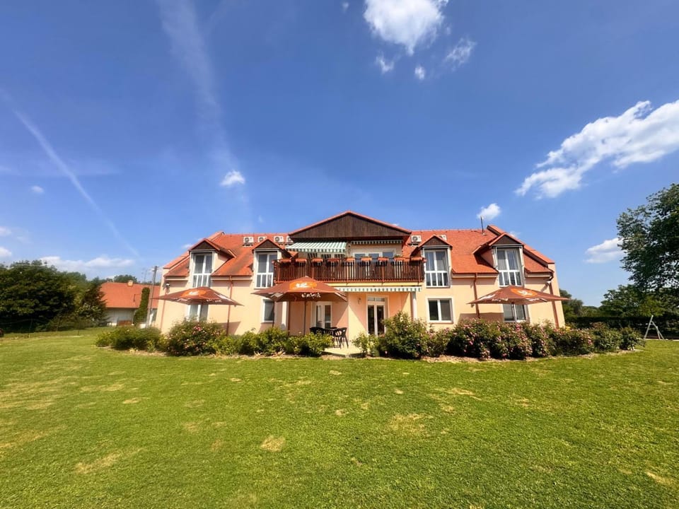 Property building, Garden, Garden view