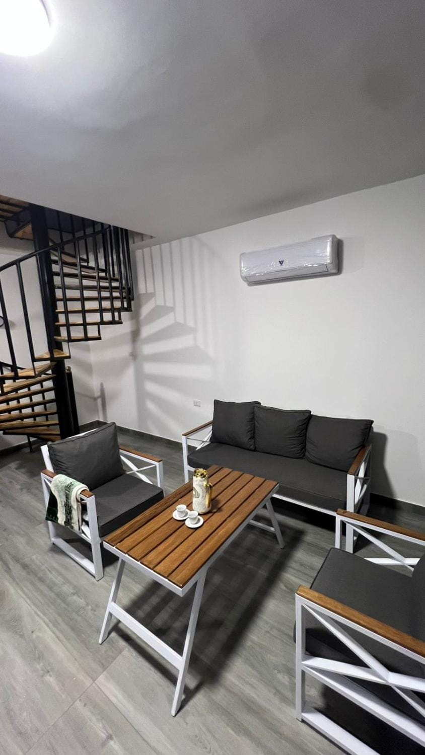 Oasisi 360 Chalet in Africa