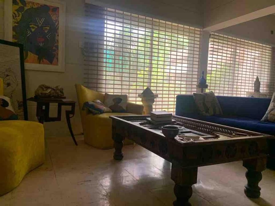 Sleek, contemporary 3-bed home with scenic views Villa in Islamabad