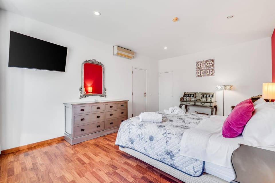 TV and multimedia, Bedroom