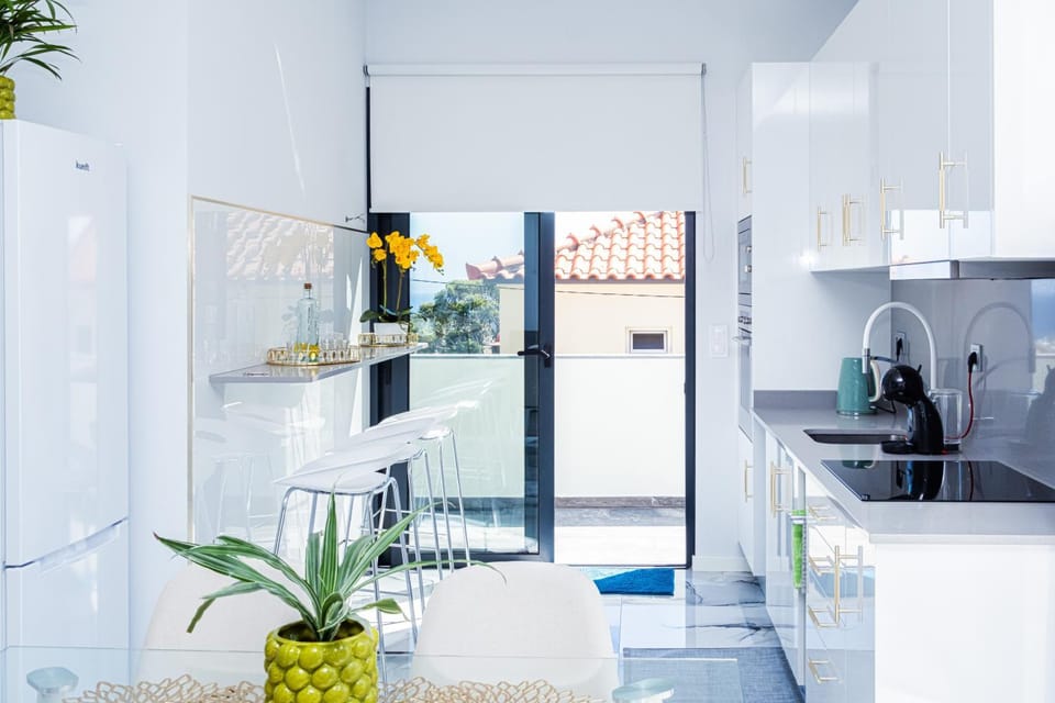 Shower, Toilet, towels