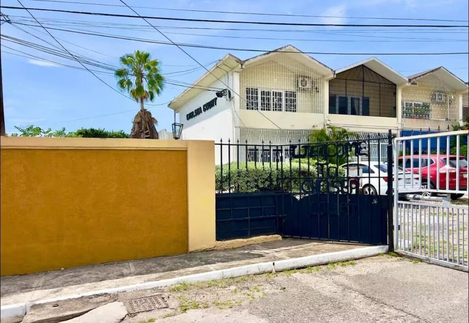 New Kingston Condo Apartment in Kingston