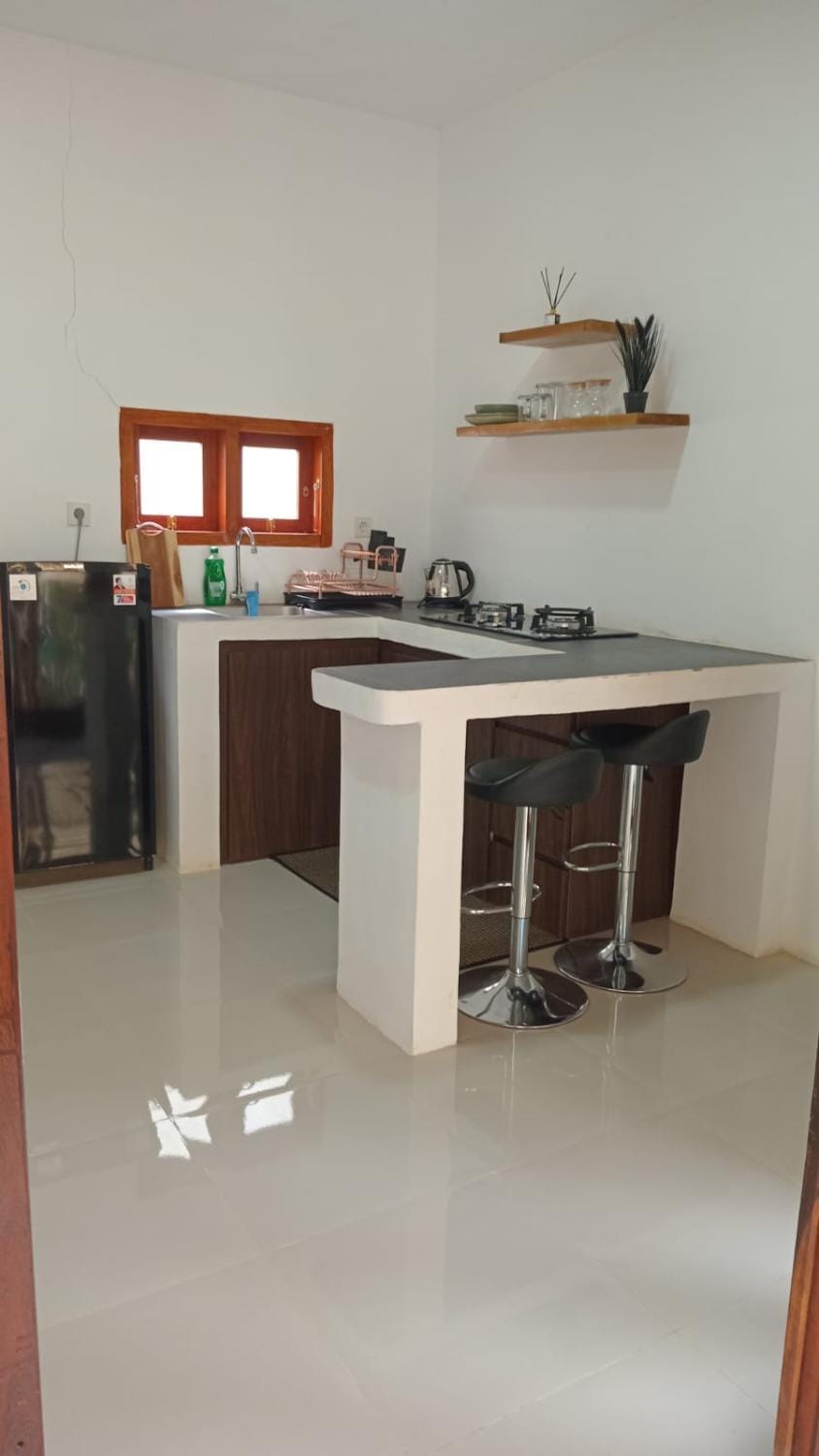 RUMAH BAIQ Villa Bed and Breakfast in Pujut