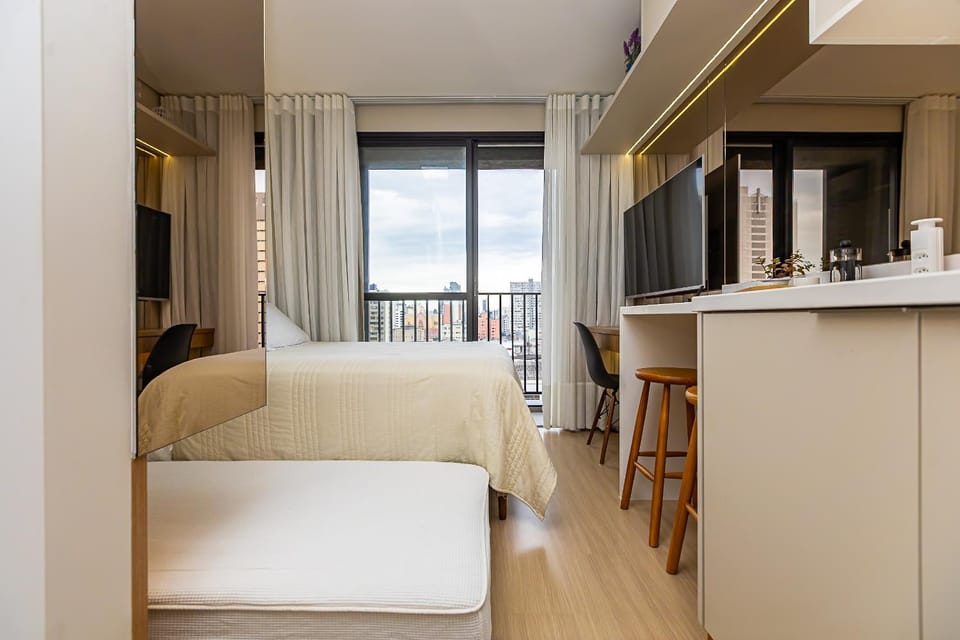 Bed, TV and multimedia, View (from property/room), Kitchen or kitchenette, Photo of the whole room, Dining area, Bedroom