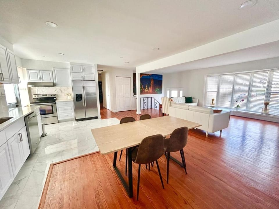 Entire 3-Bedroom Silver Spring-5 min walk to Metro House in Silver Spring