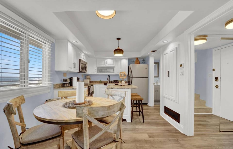 Pinnacle Port Penthouse #29 House in Sunnyside