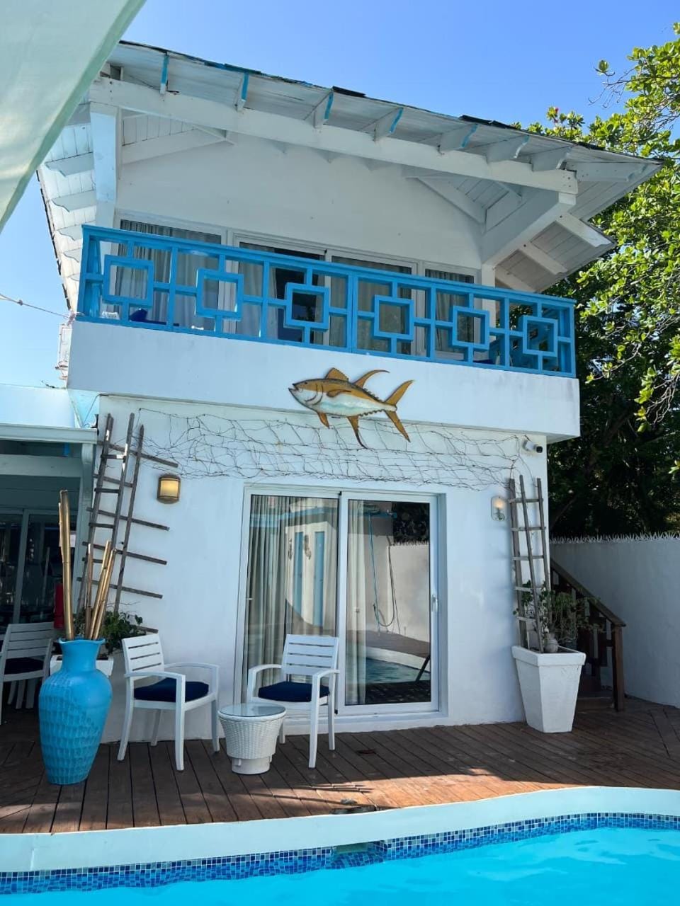 Property building, Balcony/Terrace