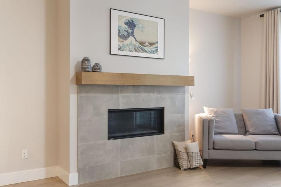Spacious West Linn MidTerm Retreat - 3BR, Fully Fenced Family Friendly Home Apartment in West Linn