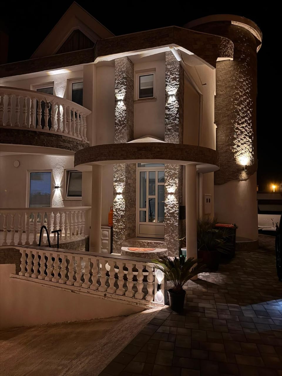 Property building, Night