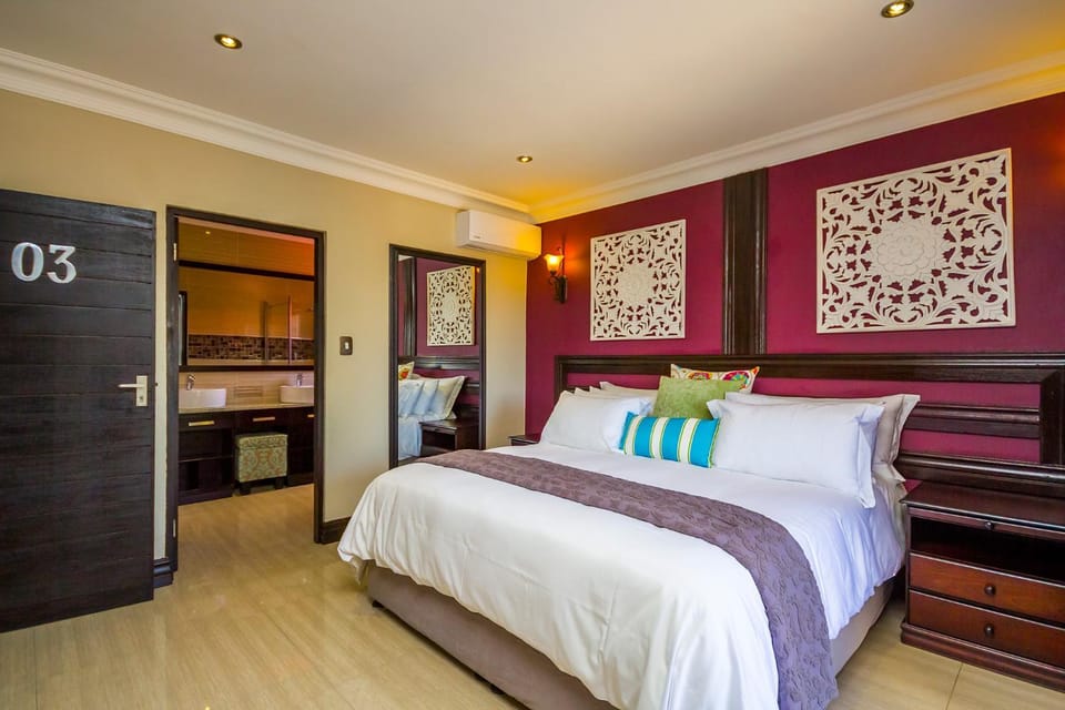Bed, People, Decorative detail, Street view