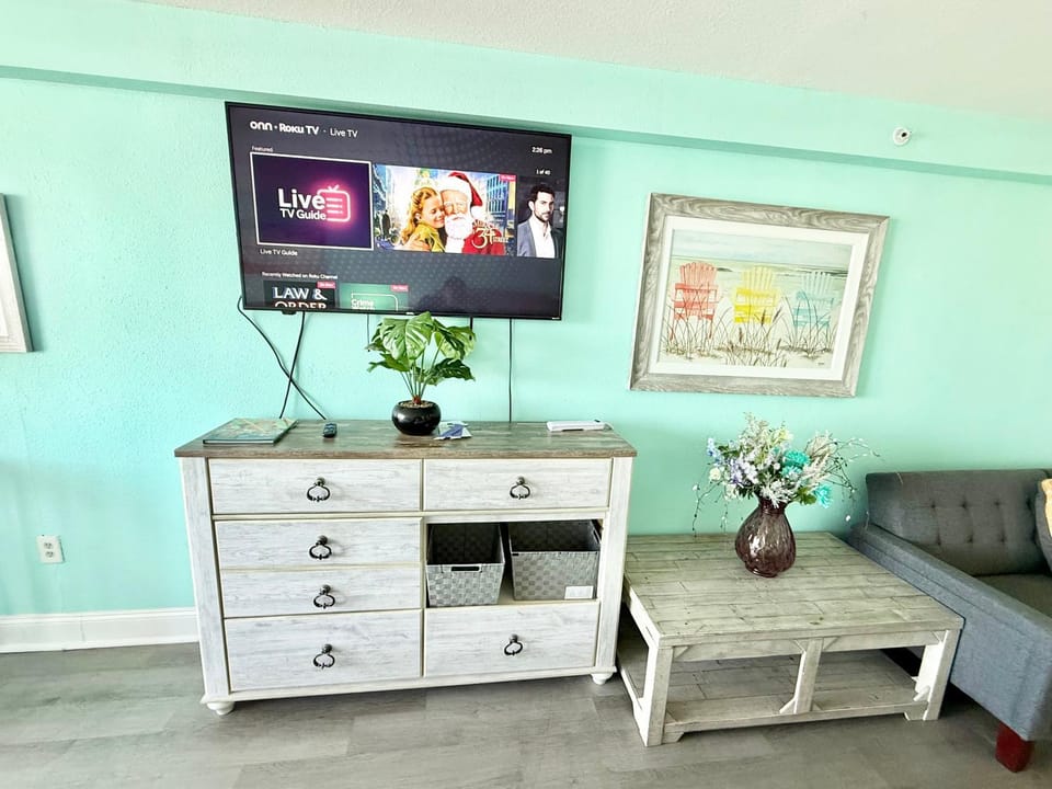 Direct Oceanfront Studio, Best water amenities in Landmark Resort Apartment in Myrtle Beach