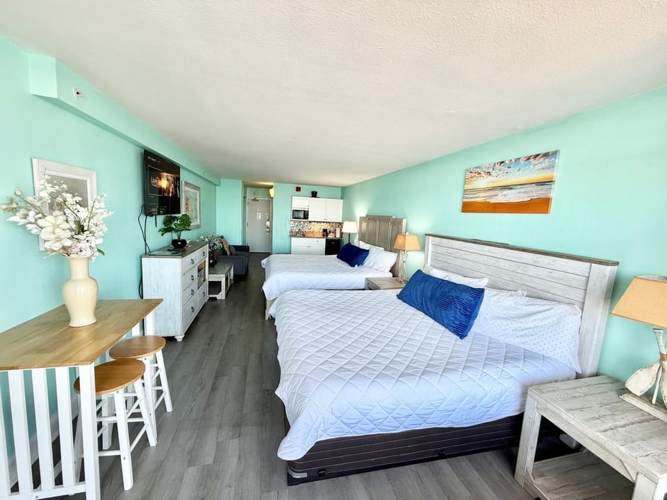 Direct Oceanfront Studio, Best water amenities in Landmark Resort Apartment in Myrtle Beach